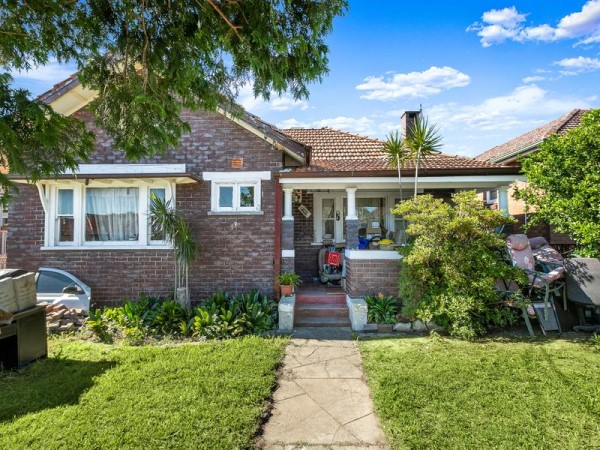 auction no reserve earlwood inner west